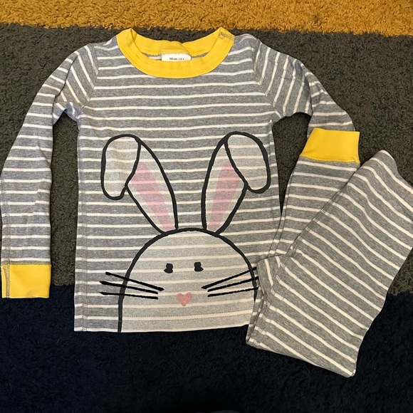 Hanna Andersson Easter Jammies - Picture 1 of 5